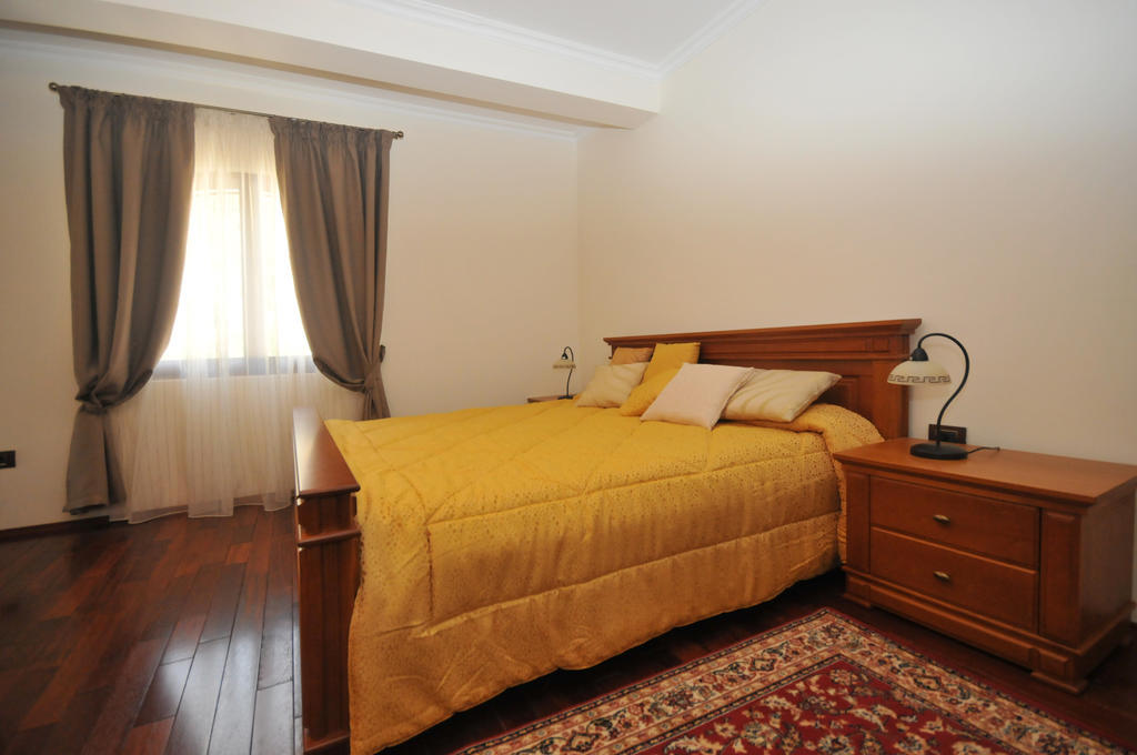 St.George Apartments Petrovac Kültér fotó
